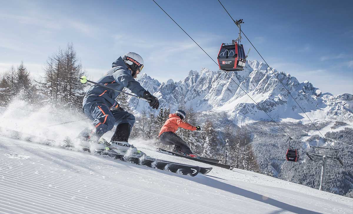 Skifahren im Skigebiet 3 Zinnen Dolomiten bei Sexten
